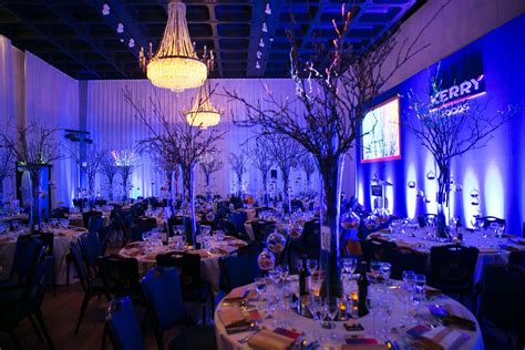 Glaziers Hall .